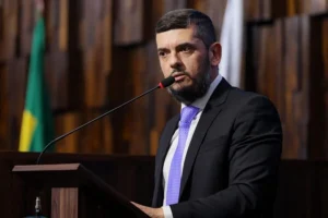 Bacellar nega relação prévia com TH Joias: “Nunca tinha visto na vida”