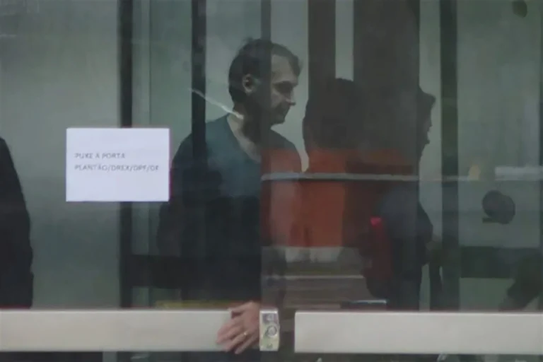 Bolsonaro pede exame de ultrassom urgente para evitar cirurgia na prisão hoje