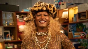 Liniker lança música inédita no décimo episódio do ‘Tiny Desk Brasil’