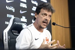 Fernando Diniz discute com repórter após nova derrota do Vasco agora veja o vídeo