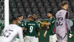 Palmeiras goleia o Vitória por 5 x 1 e vence a primeira no Brasileirão